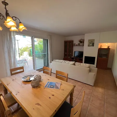 Holiday home Daro 3d 35 Mas Pinell Torroella De Montgri